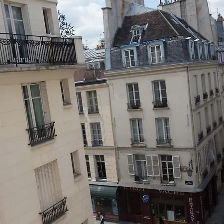 Fantastic Studio In Ile Saint Louis Apartment
